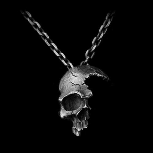 Collar Calavera de Rostro Fragmentado