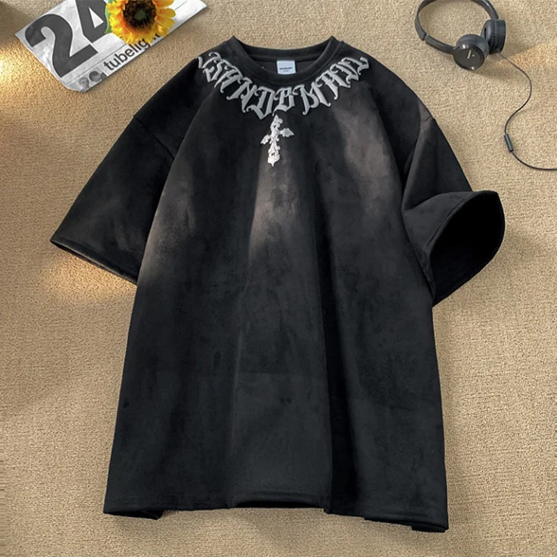 Camiseta Negra Minimal del Abismo