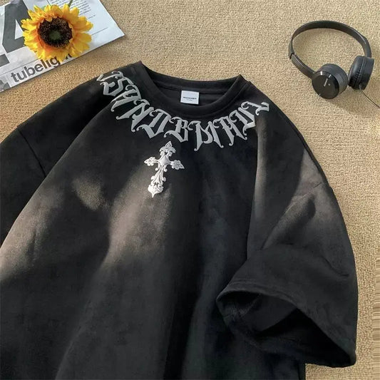 Camiseta Negra Minimal del Abismo