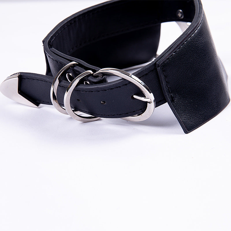 Goth Moon Choker Oscuro