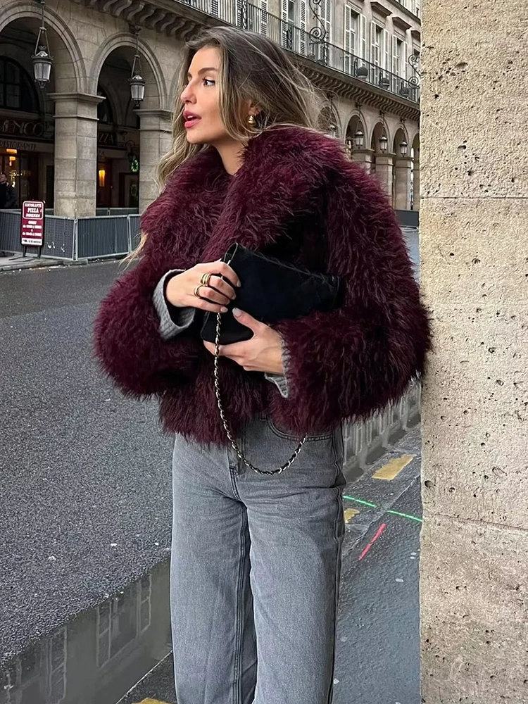 Top Gótico Fatima Faux Fur Jacket