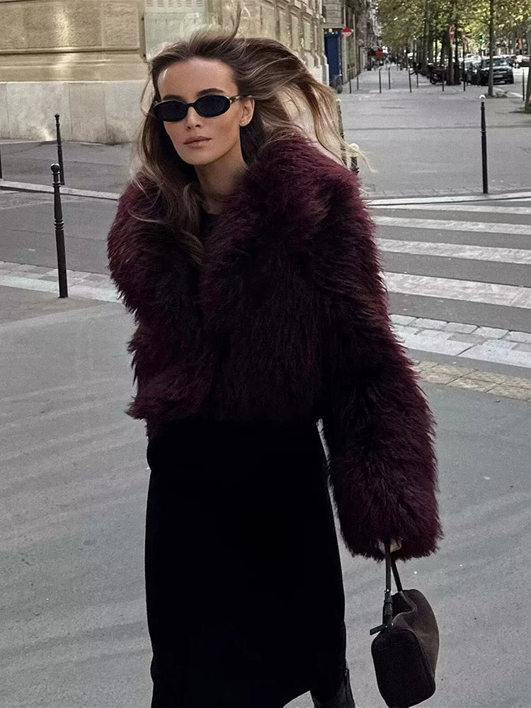 Top Gótico Fatima Faux Fur Jacket