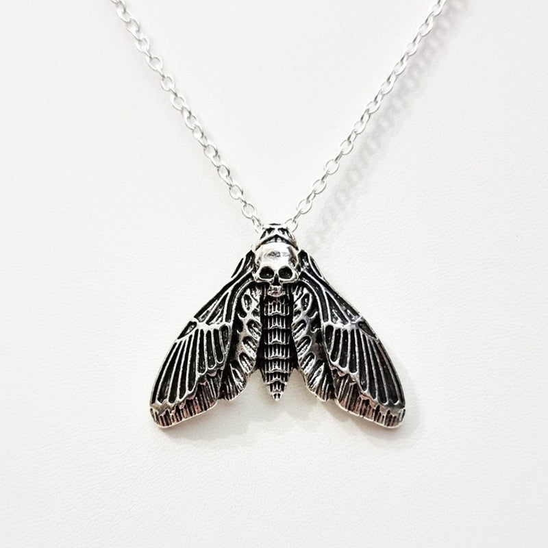 Calavera Moth Collar del Inframundo