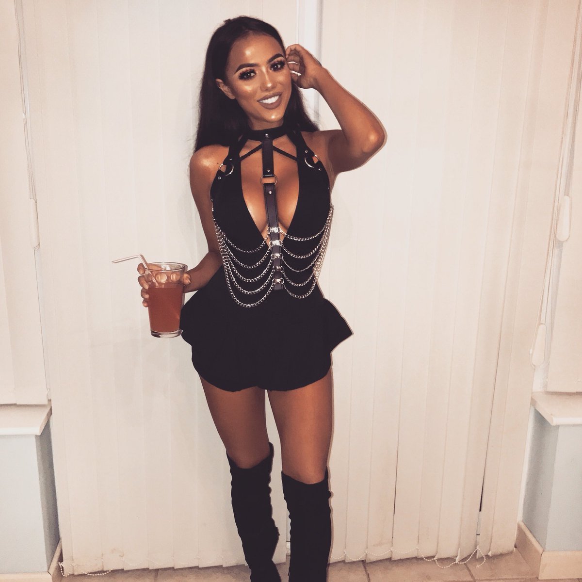 The Queen Of Chains Harness Ritual