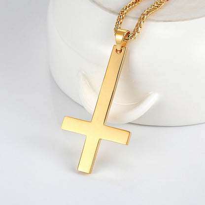 Collar Cruz Invertida del Exilio