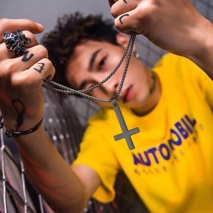 Collar Cruz Invertida del Exilio