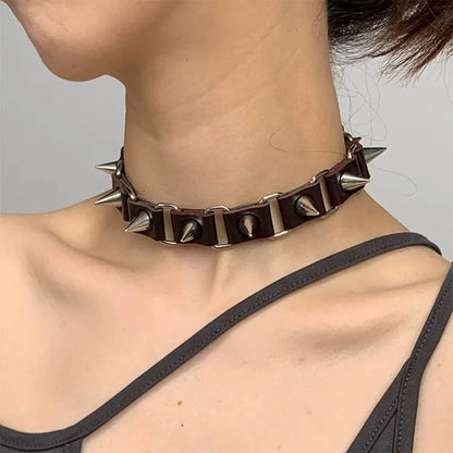 Púas Choker del Caos