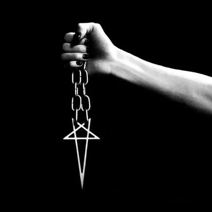 Collar Cadena Gótica de la Noche