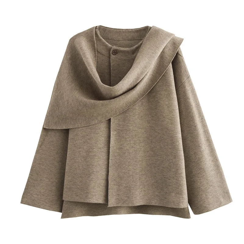 Chaqueta Gótica 's Asymmetric Scarf