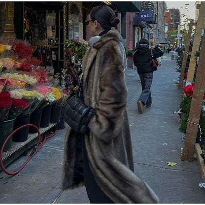 Abrigo Gótico 's Faux Fur