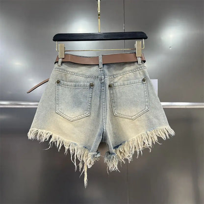 Shorts Góticos Fringe Denim