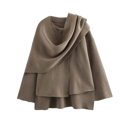 Chaqueta Gótica 's Asymmetric Scarf
