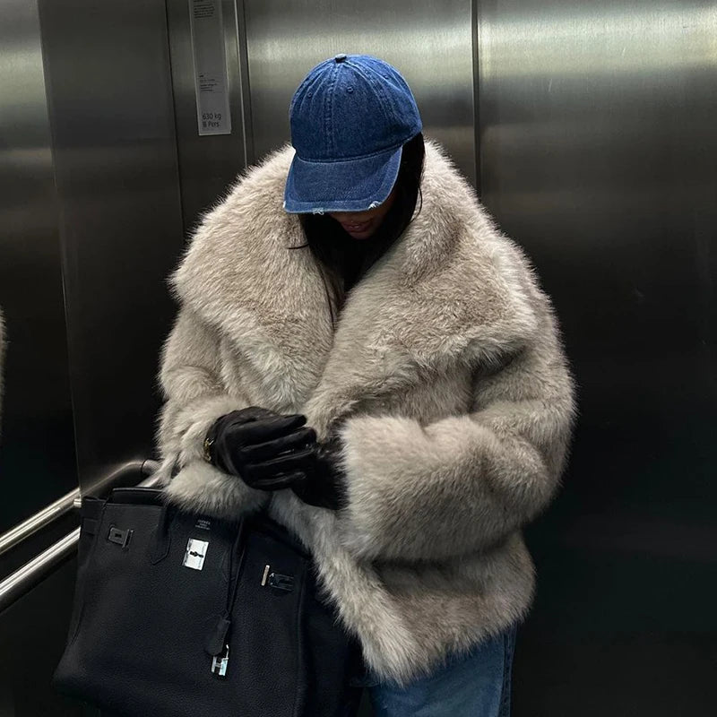 Abrigo Gótico Fluffy Fur