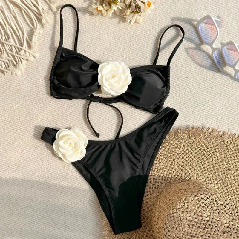 Top Gótico Flower Bandeau Bikini