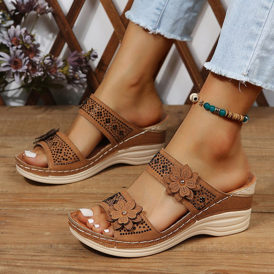 Sandalias Góticas Flower Wedge