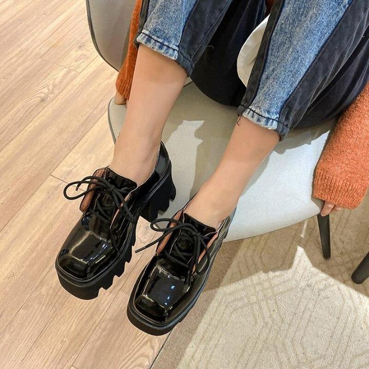 Zapatos Góticos Retro