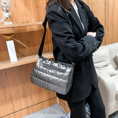 Paige Padded Hombro Bolso