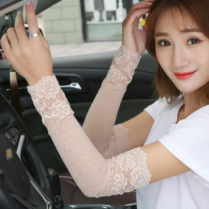 The Siouxsie Lace Gloves Maldito