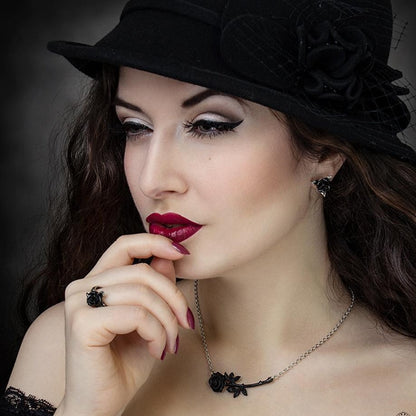 Anillo O'roses Ear Studs del Inframundo